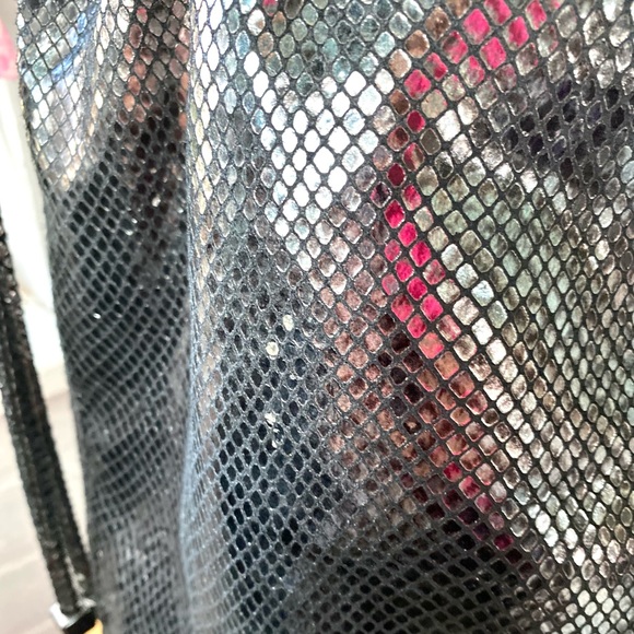 MICHAEL Michael Kors Faux Python Tote Bag - Picture 16 of 17